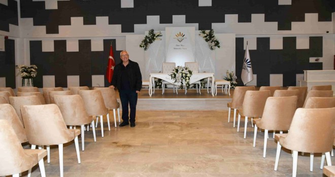 Yıldız Kenter Nikah Salonu hizmette