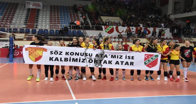 Karşıyaka-Göztepe derbisinde salon boşaltıldı...