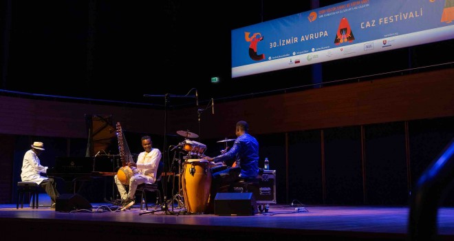 30. İzmir Avrupa Caz Festivali'nde muhteşem kapanış