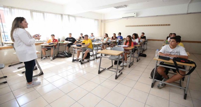 Karşıyaka’da çocuklar KARGEM ile geleceğe hazırlanıyor