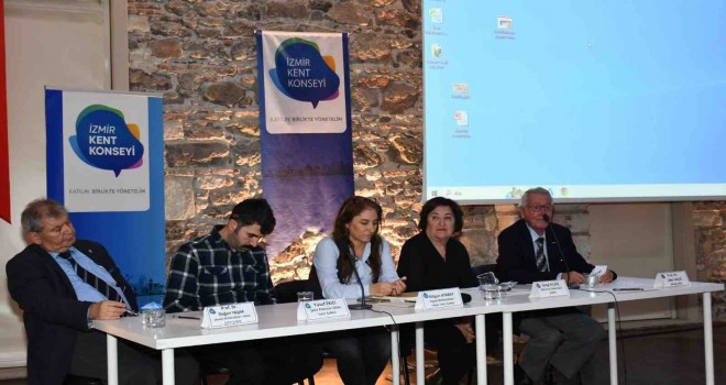 İzmir’de Depremle Yaşam Sempozyumu yapıldı