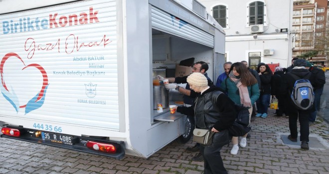 Konak Belediyesi'nden sıcak çorba