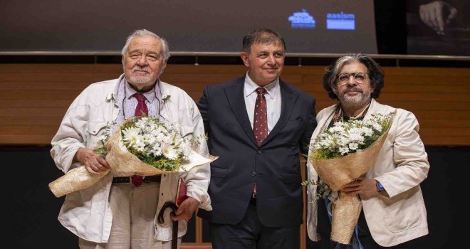 Tugay: Karşıyaka'daki opera binasını bitireceğiz