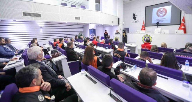 Buca’da depremin gerçek yüzü tartışıldı