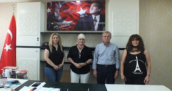 Müftü Gürler'e sanatçı konuklar...