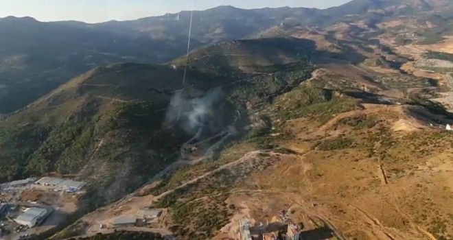 Karşıyaka'da ormanlık alanda yangın