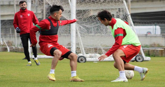 Karşıyaka, Eskişehirspor'u konuk ediyor