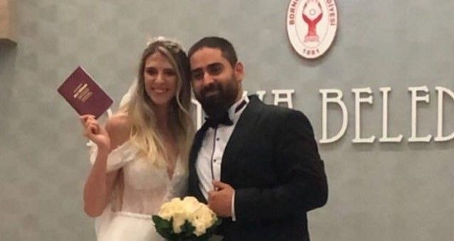 Karşıyakalı Voleybolcu Ayça'dan hayatının imzası