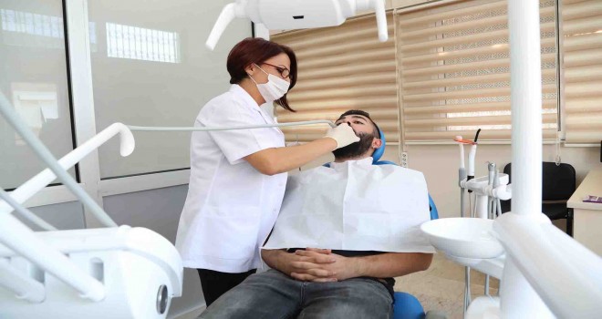 3 yılda 43 bin 500 diş tedavisi