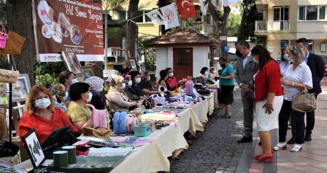 Online kurslarda öğrendikleriyle sergi açtılar