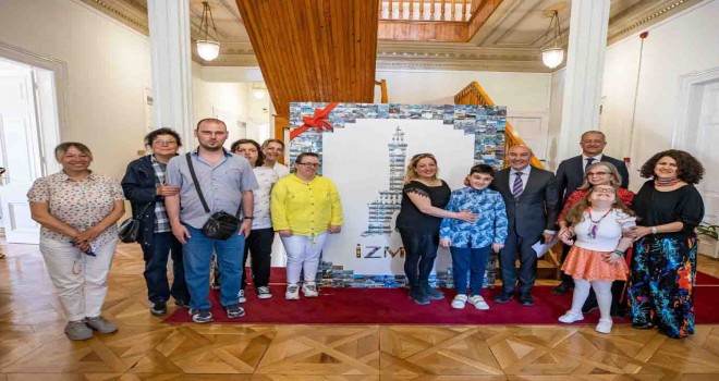 Engelli çocuklardan Başkan Soyer’e ziyaret