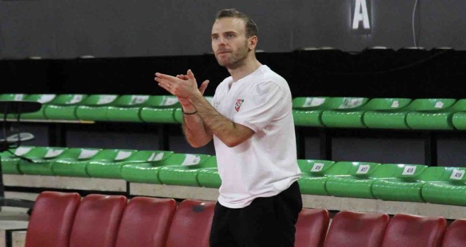 Volkan: Her maç son topa kadar savaşan bir takımımız var