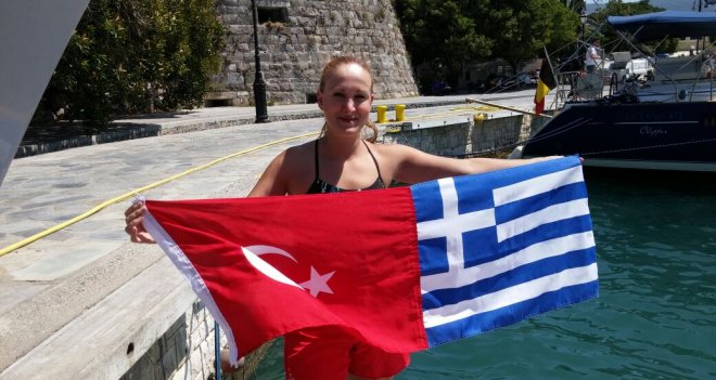 Dalgalar dostluk projesine engel olamadı