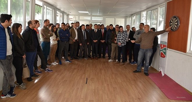 Dart Şampiyonası'na büyük ilgi...