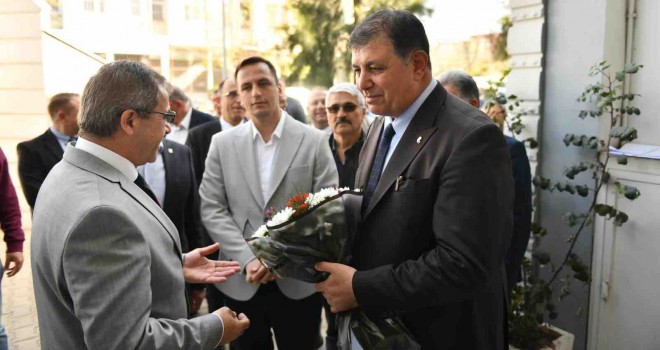 Başkan Tugay: Kentimizi sağlıklı şekilde planlayacağız