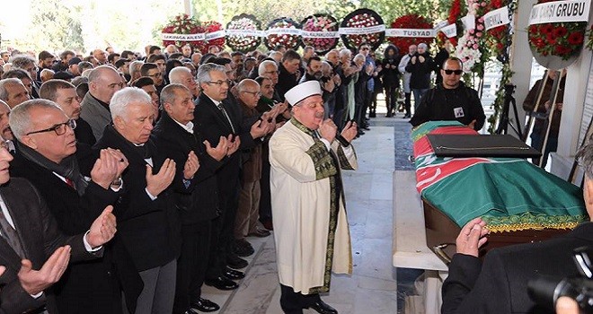 Dr. Bülent Zeren toprağa verildi