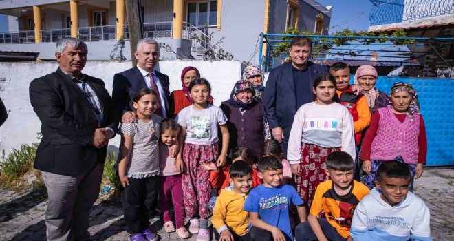 Başkan Tugay Bergama'da köylülerle buluştu