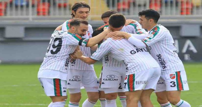 Kaf Kaf, Bornova'da farka koştu...