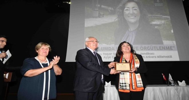 Karabağlar'da Yaşar Seyman söyleşisine yoğun ilgi