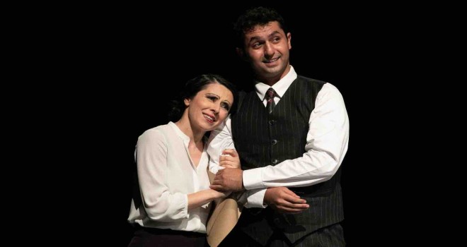 İzmir Şehir Tiyatroları’ndan Bedia Muvahhit’e özel gösterim