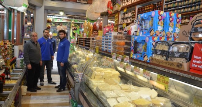 Dededen toruna peynircilik yapıyorlar