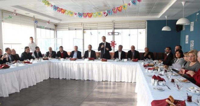 Delegelerden CHP Karşıyaka İlçe Başkanına tam yetki