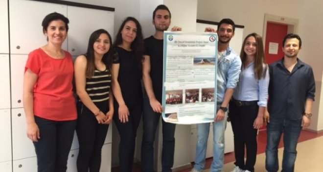 Deniz kirliliğine hemşire eli değdi