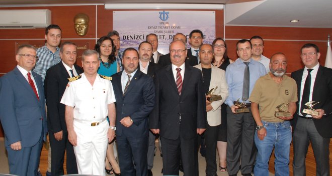 Denizci gazeteciler ödüllerini aldı...