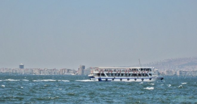 Denizde Karşıyaka açıklarında mermi bulundu