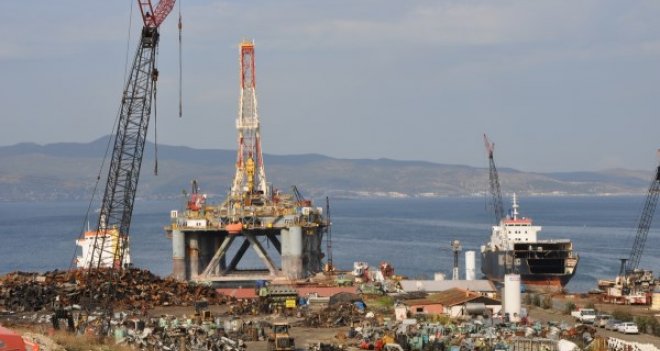 Dev platform Aliağa'da