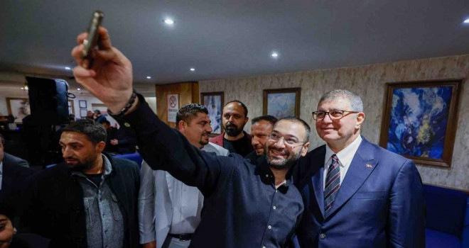 Başkan Tugay Romanlarla bir araya geldi