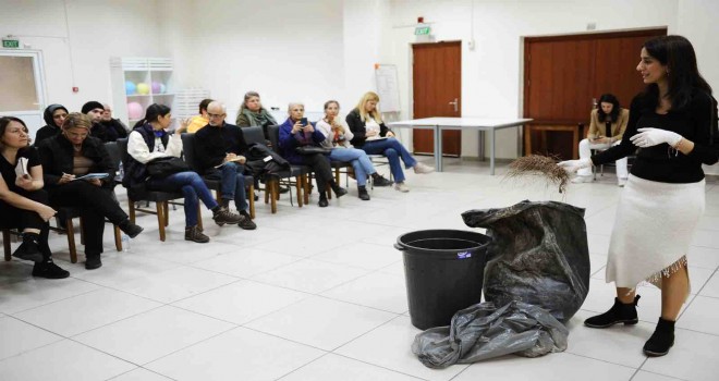 Karşıyaka'da evde tarım uygulamaları eğitimleri devam ediyor