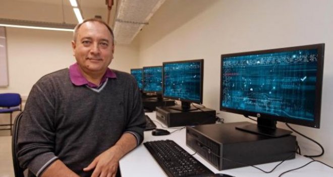 Doçent Koltuksuz'dan 'Evde Siber Korsan' Uyarısı