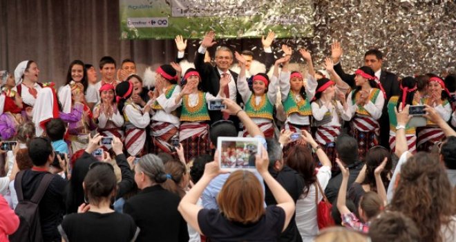 Dünya çocukları Karşıyaka’da buluşacak