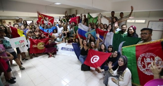 Dünya gençleri Karşıyaka’da buluştu...