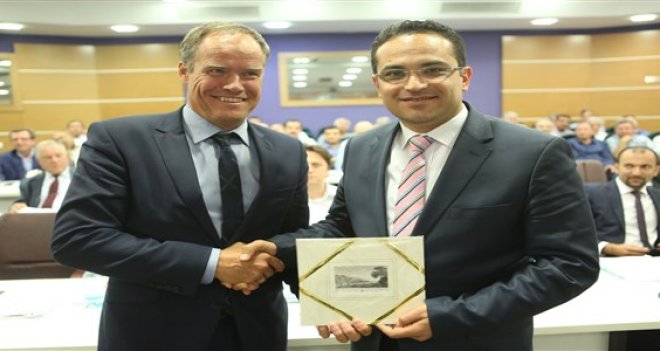 Dünyanın belediye başkanları Bornova’da buluştu