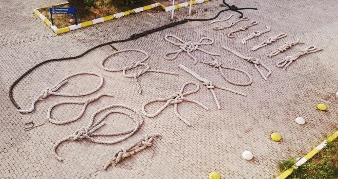 Dünyanın en büyük gemici bağları sergisi İzmir'de