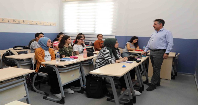 BAYSEM yeni öğrencilerini seçiyor