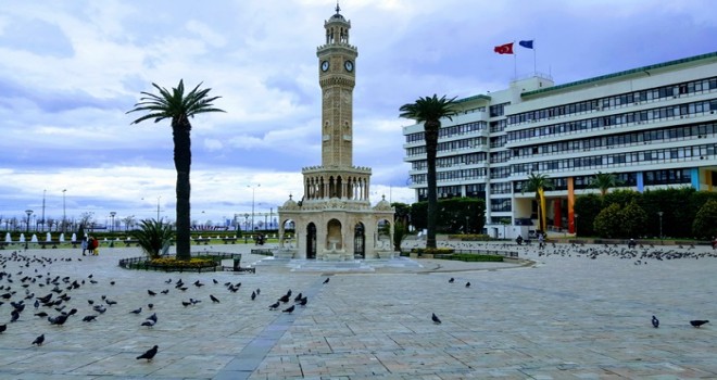 İzmir Büyükşehir Belediyesi Bilim Kurulu: 4 haftalık tam kapanma şart