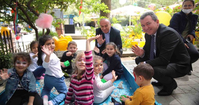 Bergama’da 23 Nisan kutlamaları başladı