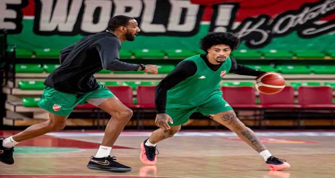 Karşıyaka potasında kriz bitmiyor...