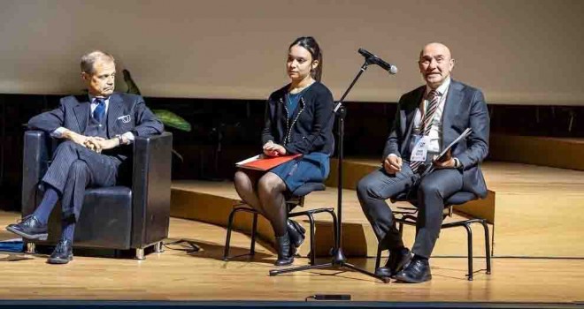 Başkan Soyer: Şiarımız 'Yurtta Barış, Cihanda Barış' olmalıdır
