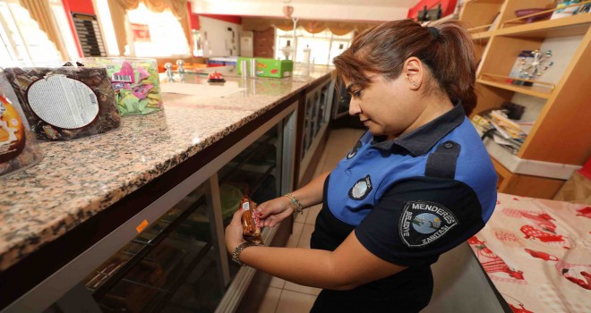 Menderes’te kantin denetimi