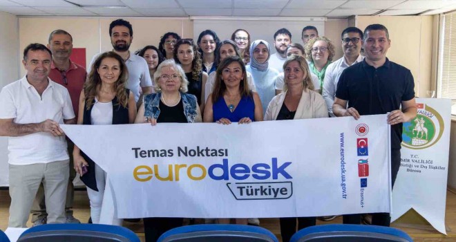 Karşıyaka Kent Konseyi gençlere AB hibe projeler için gençlerle el ele