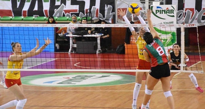 Ezeli rekabet Karşıyaka'nın...