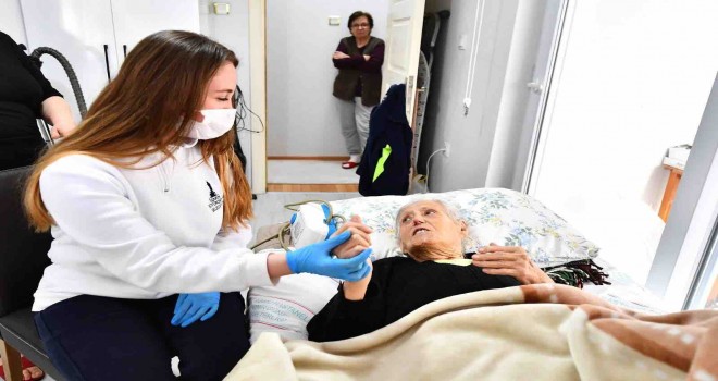 ''Evde Bakım Hizmeti'' yaşamlara dokunuyor