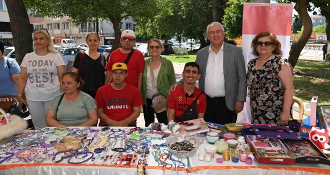 Bu kermes can dostları için