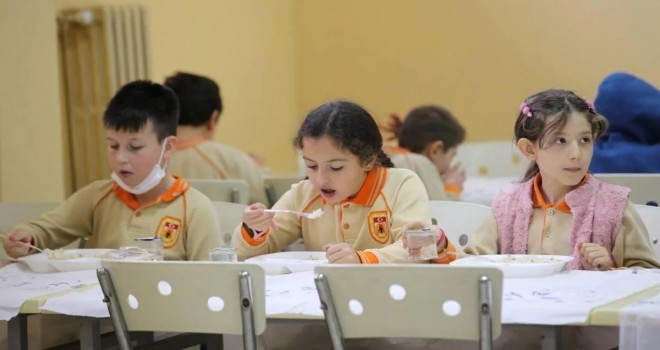 Ücretsiz Yemek Hizmeti Uygulaması 5 Milyon öğrenciye ulaşacak