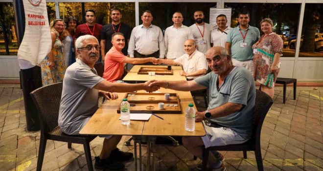 Karşıyakalılar tavla turnuvasında buluştu