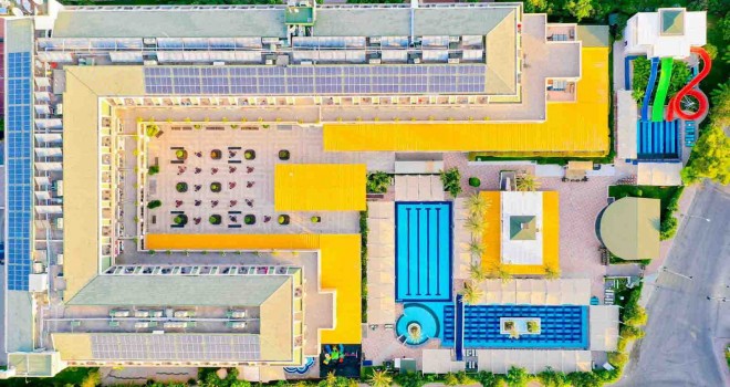 Crystal Deluxe Resort & SPA